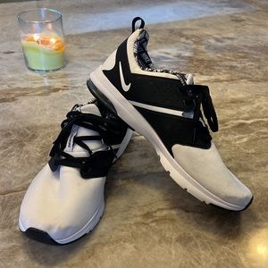 Brand New Women’s Nike Training Sneakers